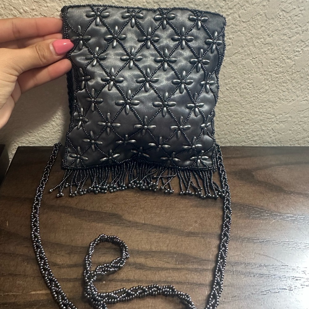 Beaded Vintage Grey Floral Quilted Crossbody Bag - Picture 2 of 6